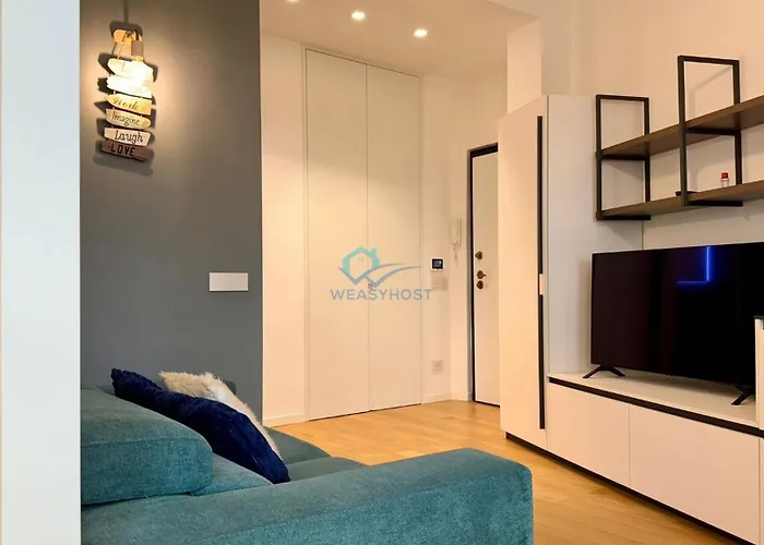 Chic In Piazza Bologna Apartment *
